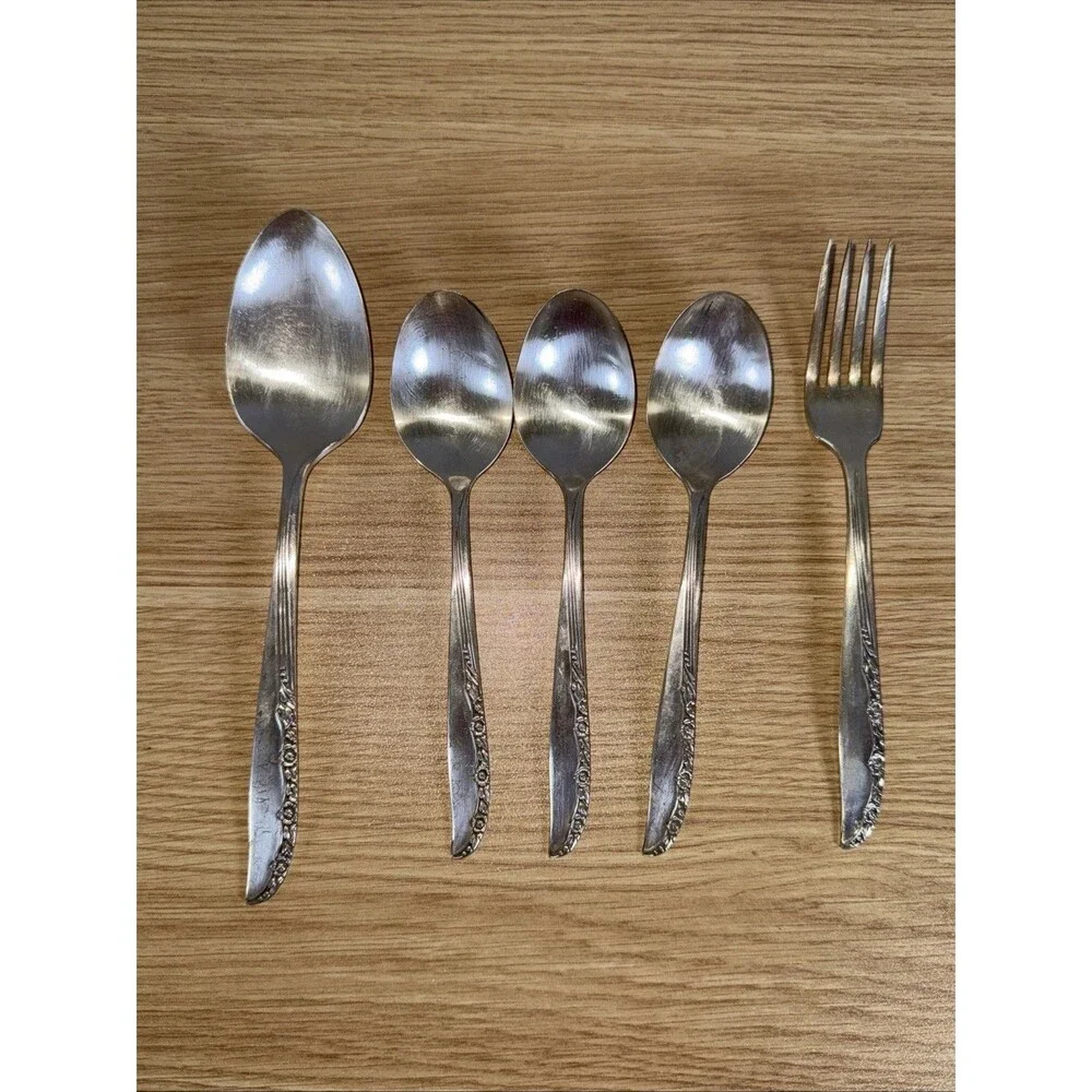Wm A Rogers Brittany Rose Flatware 5 Piece Lot 1948 Oneida AA Silverplate